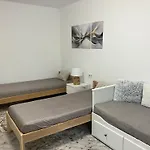 Koezponti 2 Διαμέρισμα Kiskunfélegyháza