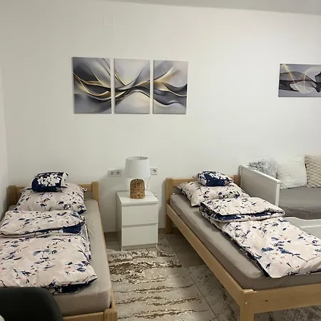 Koezponti 2 아파트 *