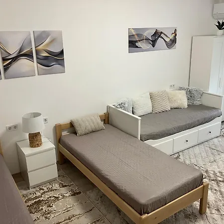 Koezponti 2 아파트 *