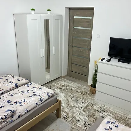 Koezponti 2 아파트 *